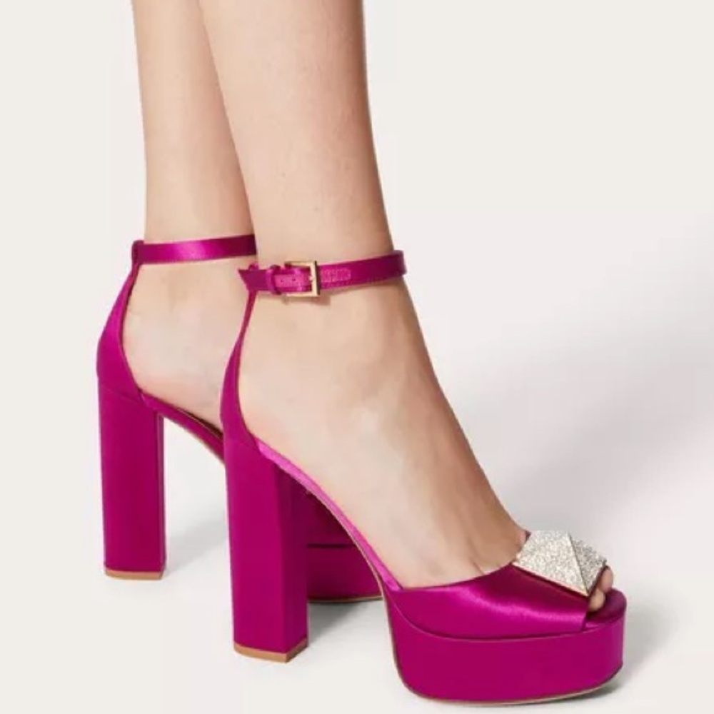 Authentic Valentino Garavani Satin Platform Pumps